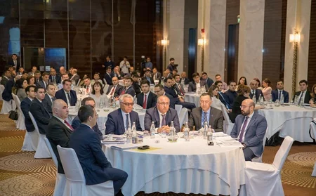 Maliyyə Nazirliyi və Asiya İnkişaf Bankı seminar keçirdi