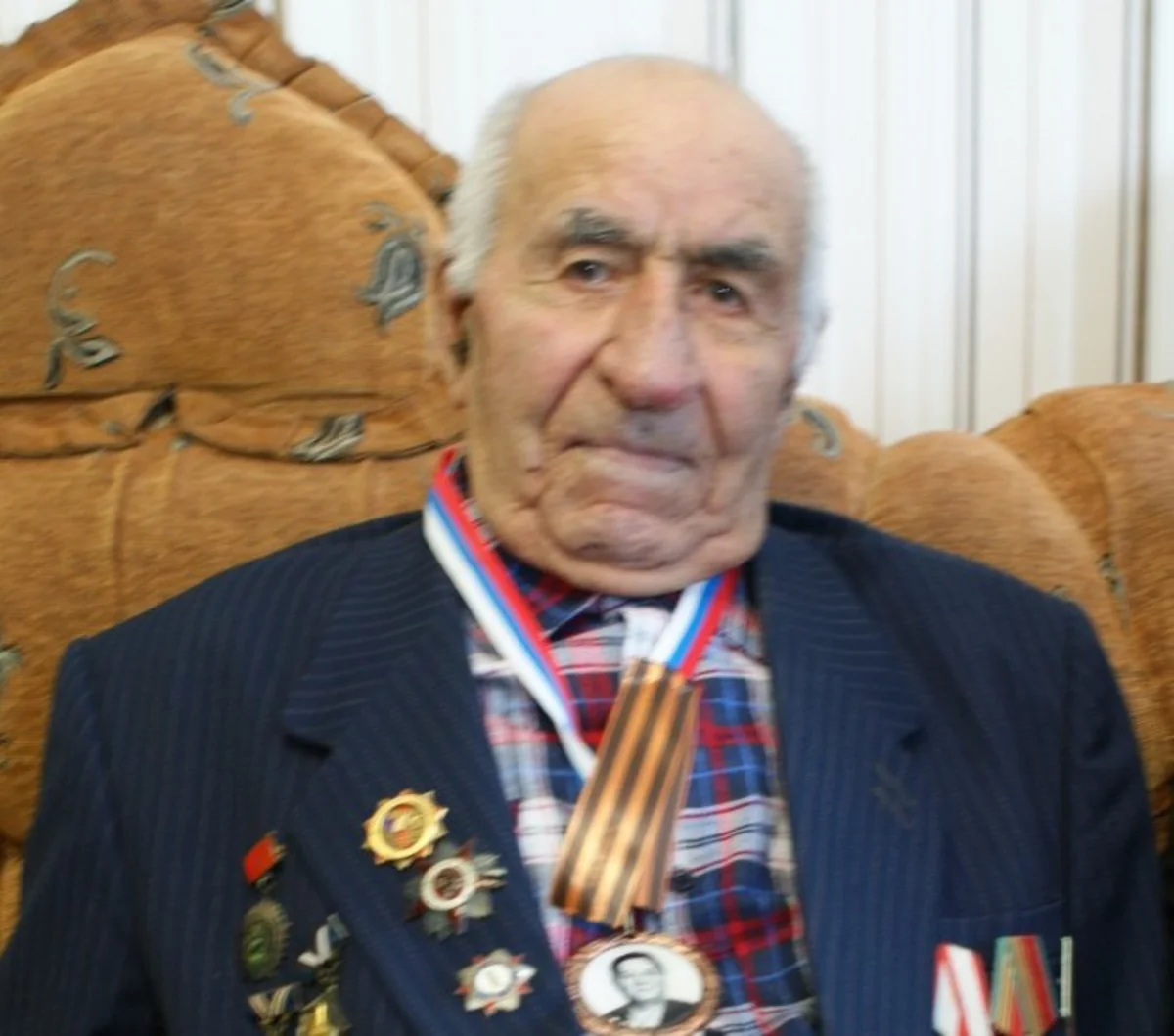 ​Vladimir Putin azərbaycanlı veteranı 95 illiyi münasibəti ilə təbrik edib