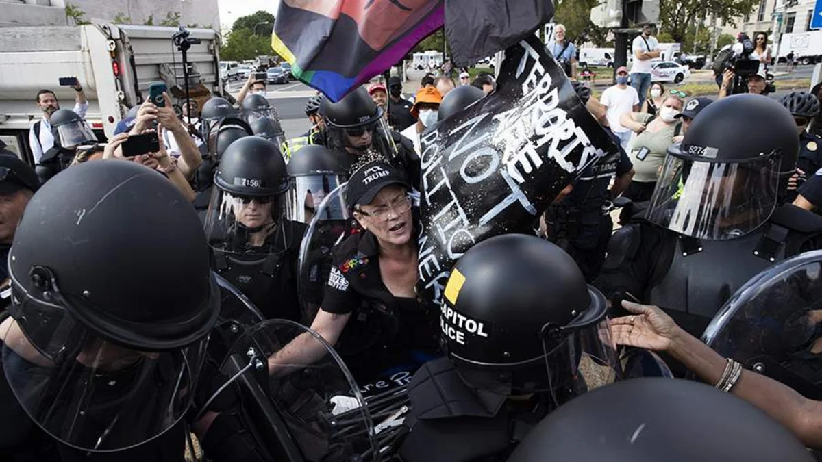 В США полиция задержала участников акции