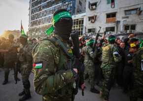 Hamas threatens to withdraw offer to release 10 hostages if truce talks stall