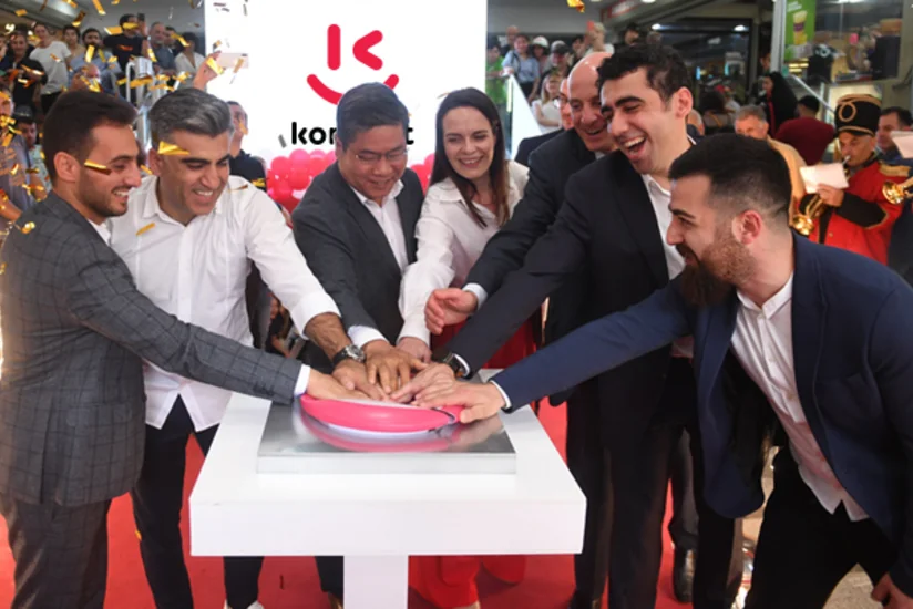 “Kontakt” Gürcüstana gəlişinin 1 illiyini qeyd edir