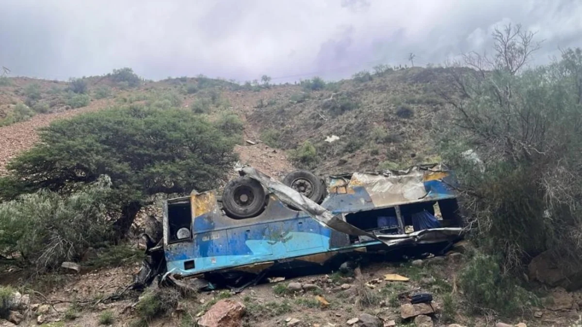Boliviyada avtobus qəzası nəticəsində azı 31 nəfər ölüb