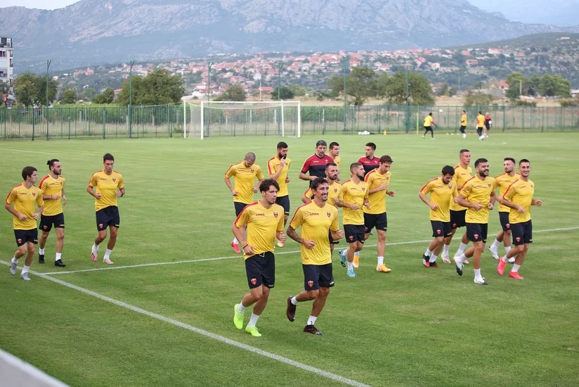 Monteneqrolu müdafiəçilər millimizlə oyunu buraxacaqlar