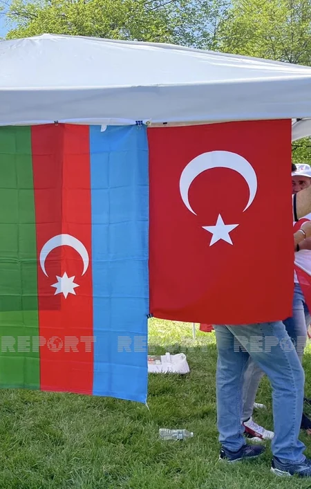 Vaşinqtondakı Türkiyə səfirliyi önündə aksiya keçirilib