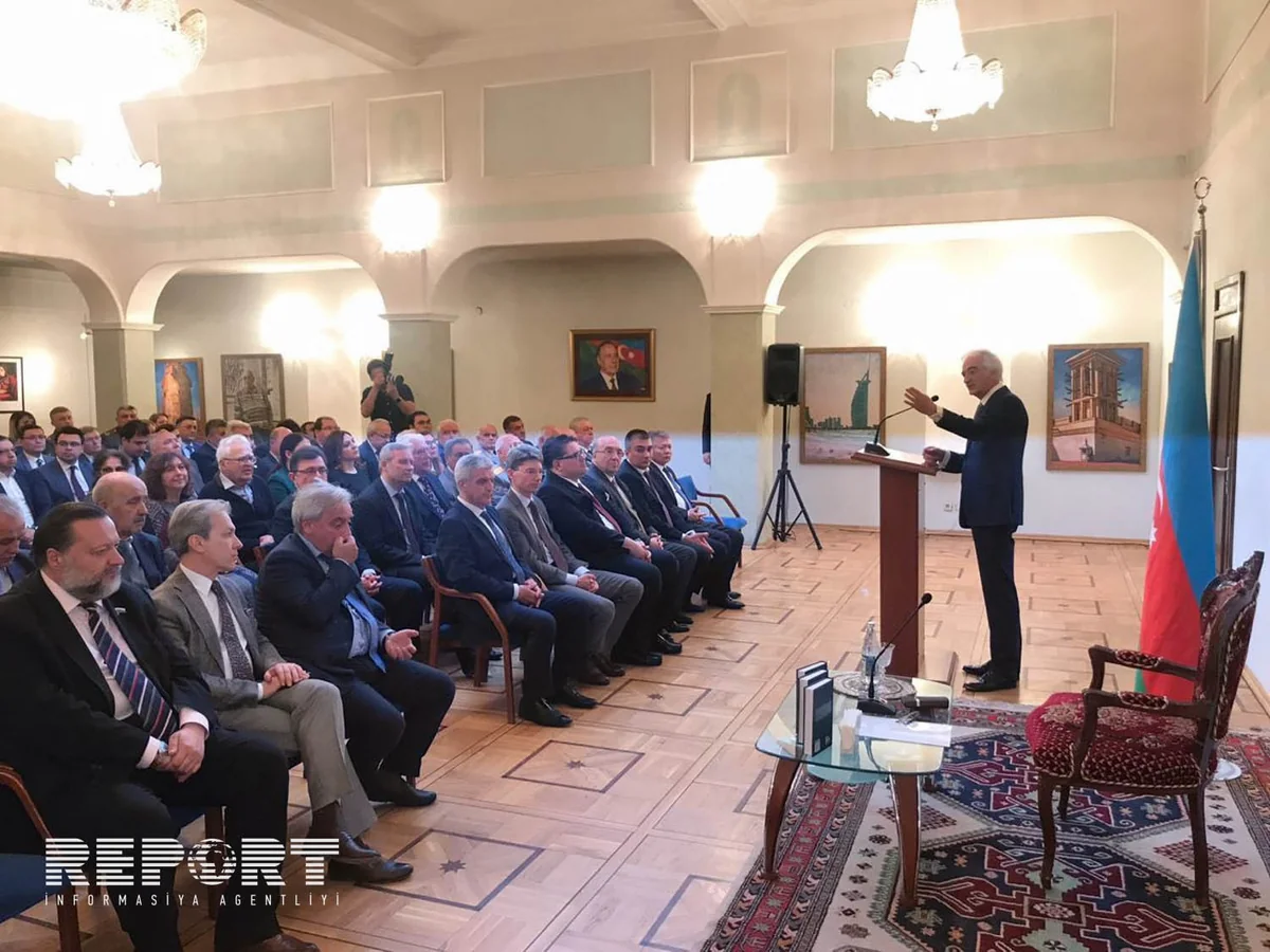 Azərbaycanın Rusiyadakı səfirliyində ulu öndər Heydər Əliyevin xatirəsi anılıb - FOTO