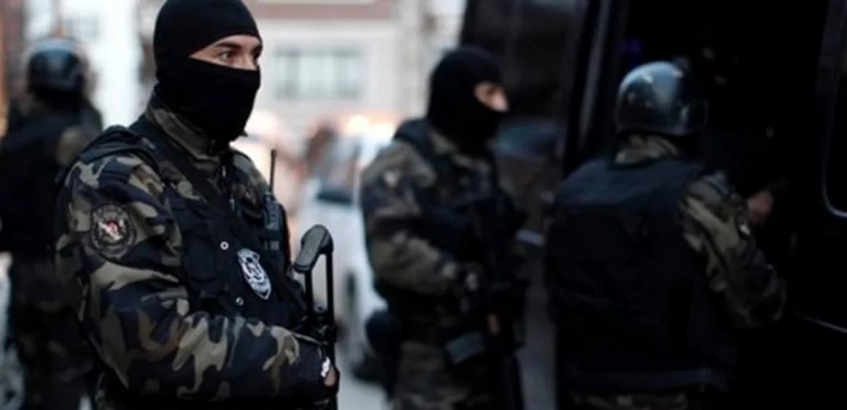 ​İstanbulda antiterror əməliyyatı nəticəsində 49 şübhəli saxlanılıb