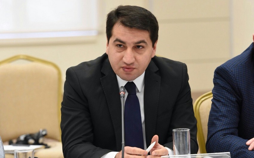 Hikmət Hacıyev Livan ermənilərinin Şuşaya köçürülməsinə münasibət bildirib