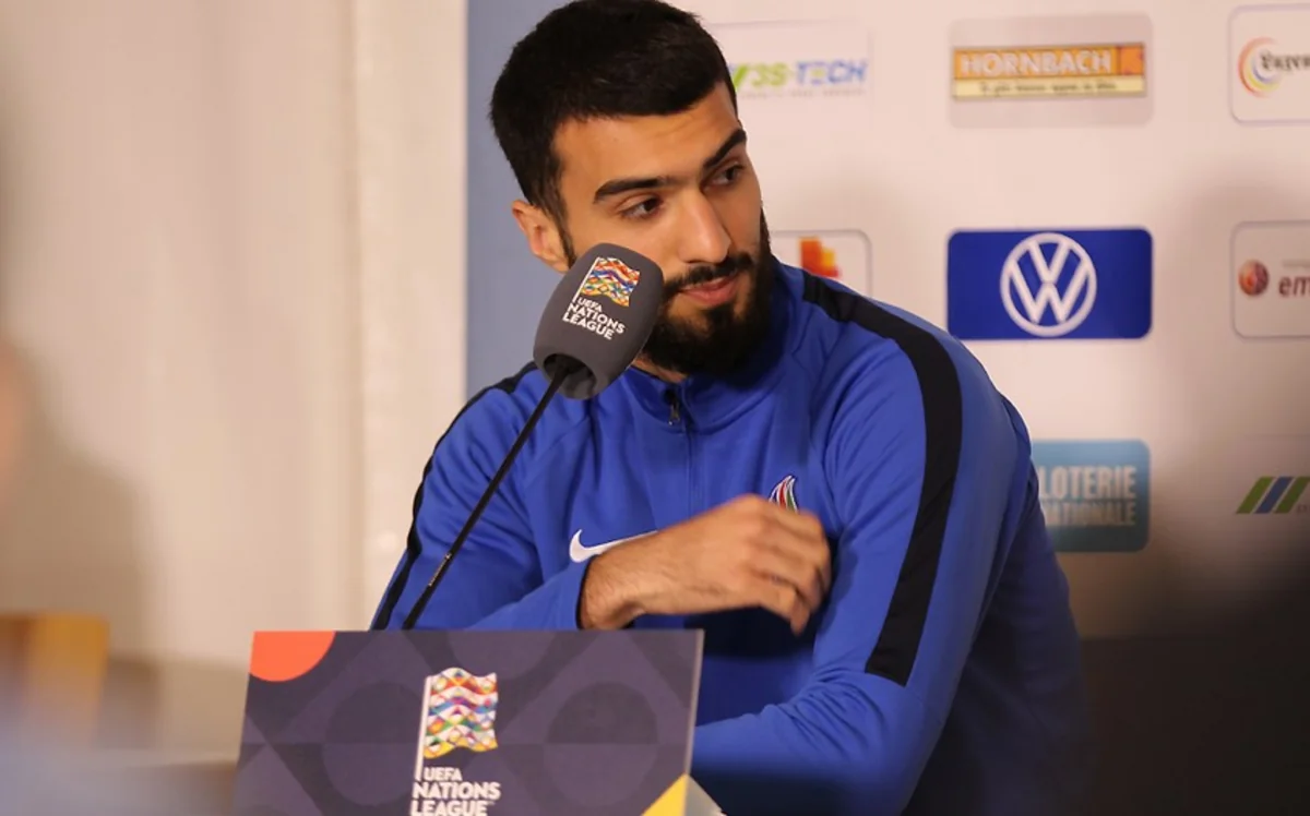 Mahir Emreli: Futbolçu bir az robot kimi olmalıdır