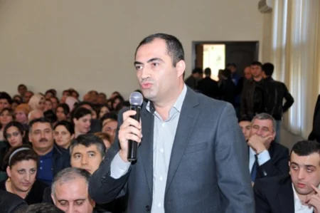 Yasamal seçiciləri: Birmənalı olaraq Ülvi Quliyevə səs verəcəyik - FOTO