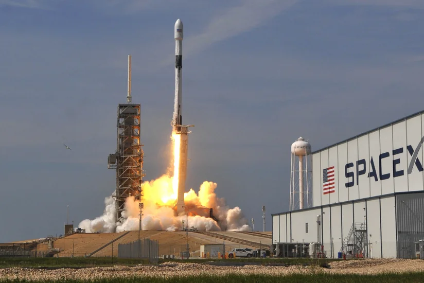 SpaceX судится с ВВС США из-за проигрыша контракта