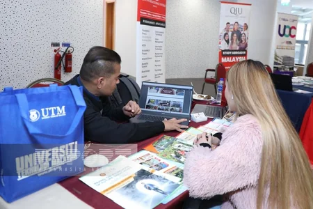 Malayziya Təhsil Nazirliyinin təşkilatçılığı ilə Bakıda sərgi açılıb