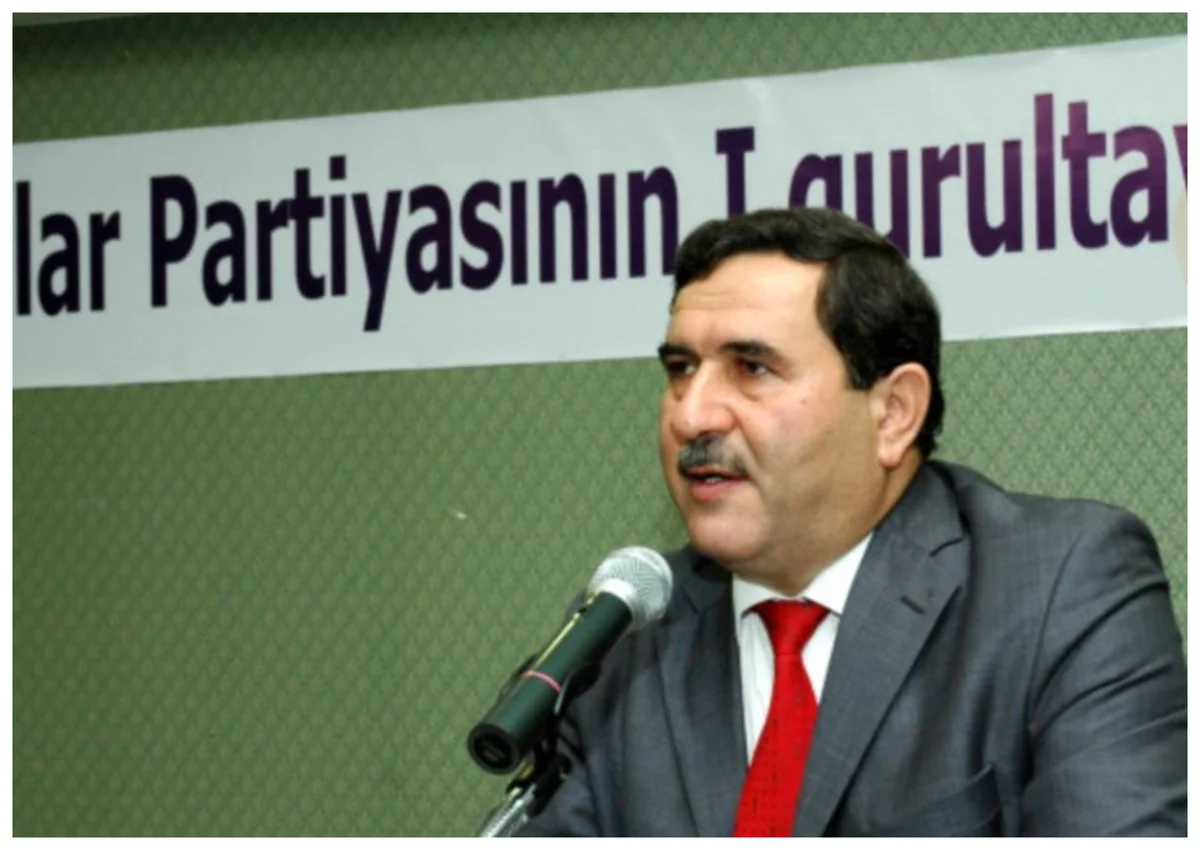 Aydınlar Partiyasının qurultayı keçirilib, sədr seçilib