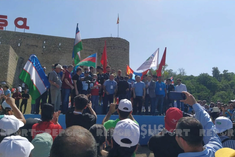 Mədət Quliyev Şuşadakı ilk beynəlxalq turnirin qalibinə ev bağışlayıb