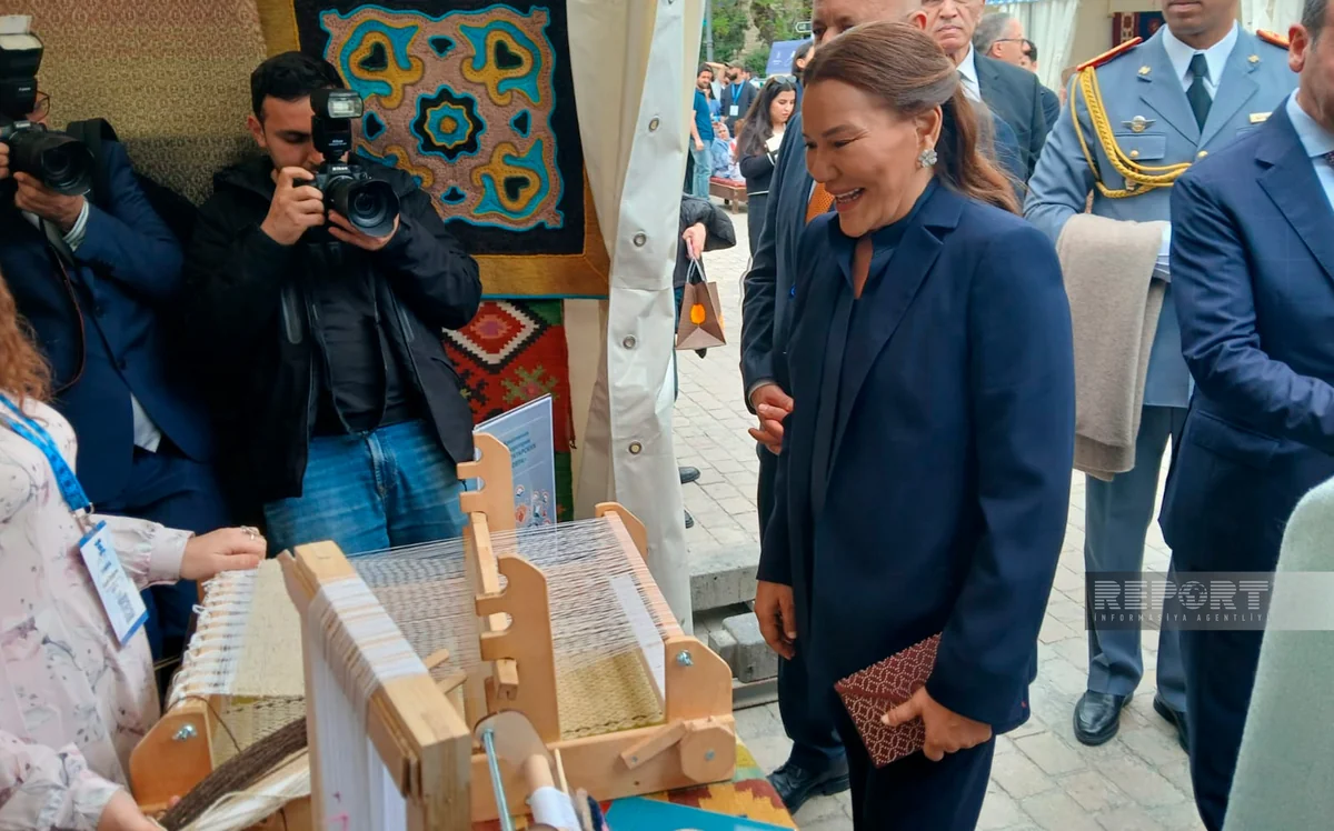 Принцесса Марокко посетила Международный фестиваль ковра в Ичеришехер