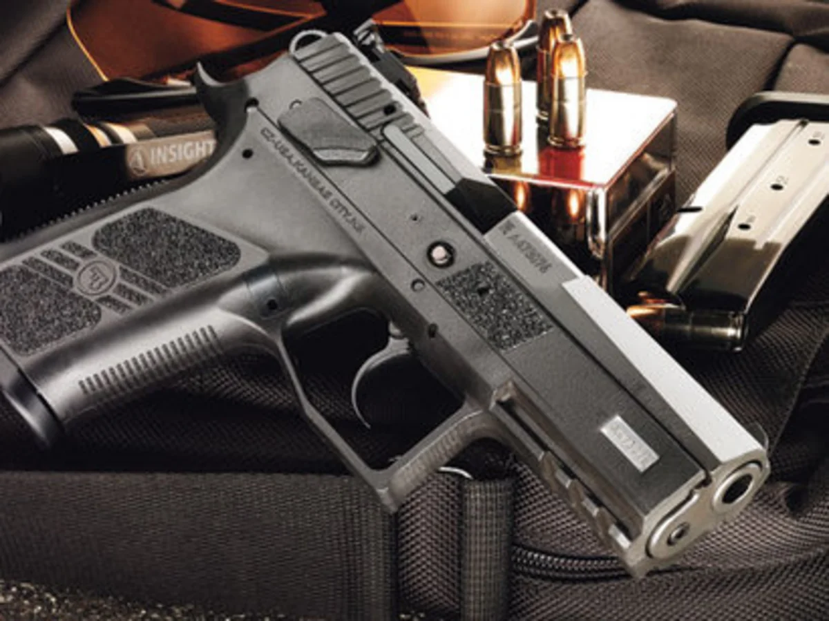 Bakı sakinindən tapança götürülüb