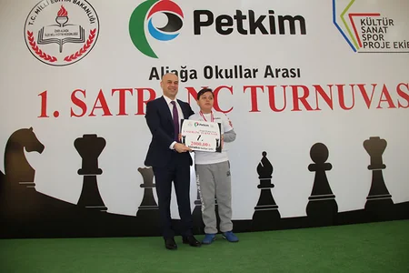“Petkim”in dəstəyi ilə məktəblər arasında şahmat turniri keçirilib