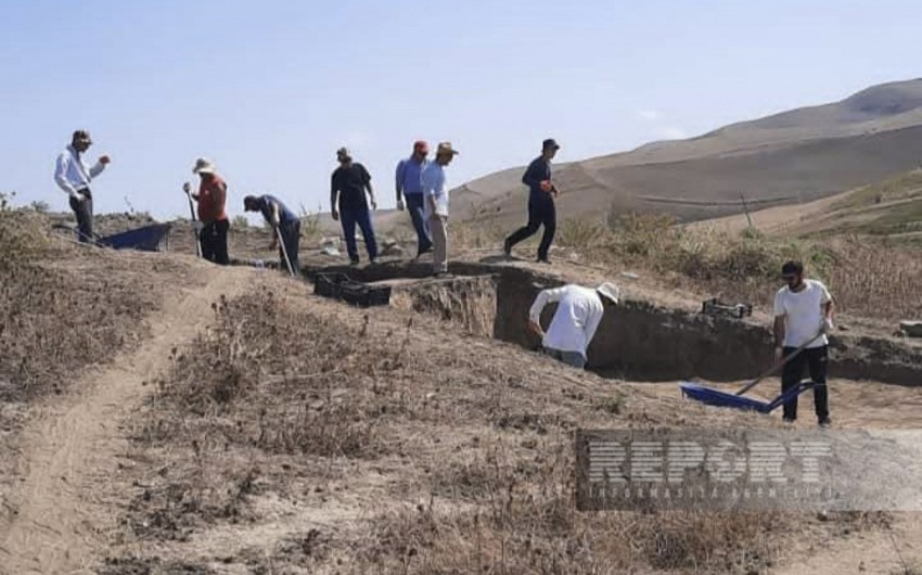 На территории исторического памятника в Джалилабаде ведутся археологические раскопки