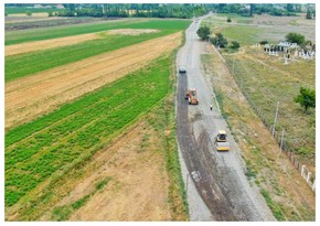 Bərdədə 11 yaşayış məntəqəsini birləşdirən yollar yenidən qurulur