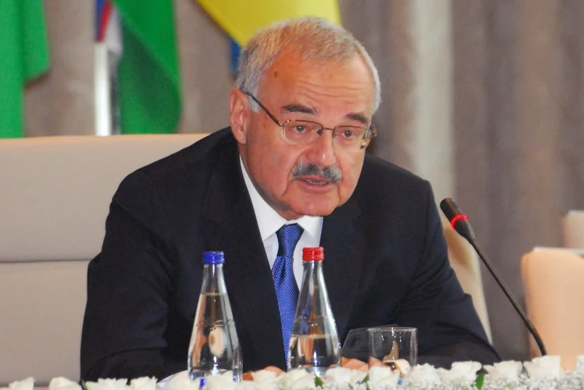 Ümumi təhsil müəssisələrinin direktor və direktor müavinlərinin vəzifə maaşları artılırıb