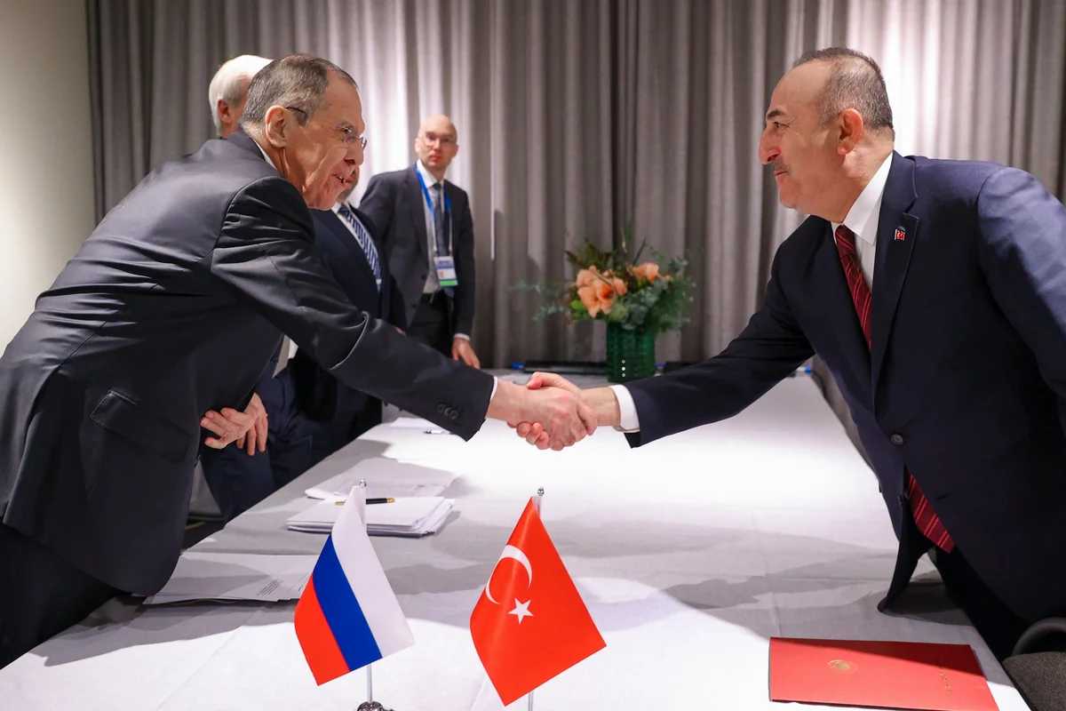 Mövlud Çavuşoğlu ilə Sergey Lavrov görüşüb