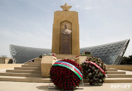 Qələbənin 73-cü ildönümü - FOTOREPORTAJ