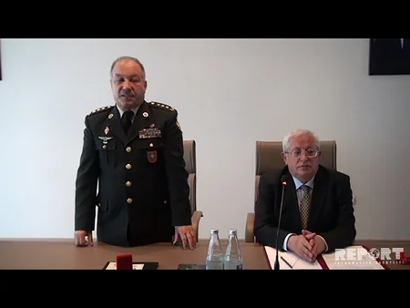 Azərbaycan ordusunun şəhid olan əsgərinin medalı ailəsinə təqdim edilib