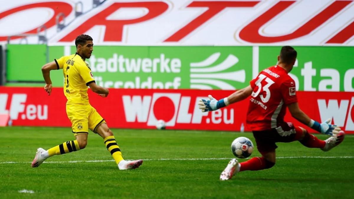 Borussiya Bundesliqada Maynsa uduzub