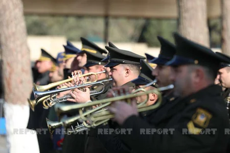 Zəfəri bəxş edənlər