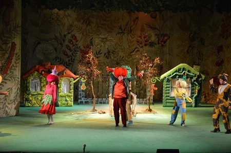 Gənc Tamaşaçılar Teatrında “Çipollino” tamaşasının premyerası keçirilib