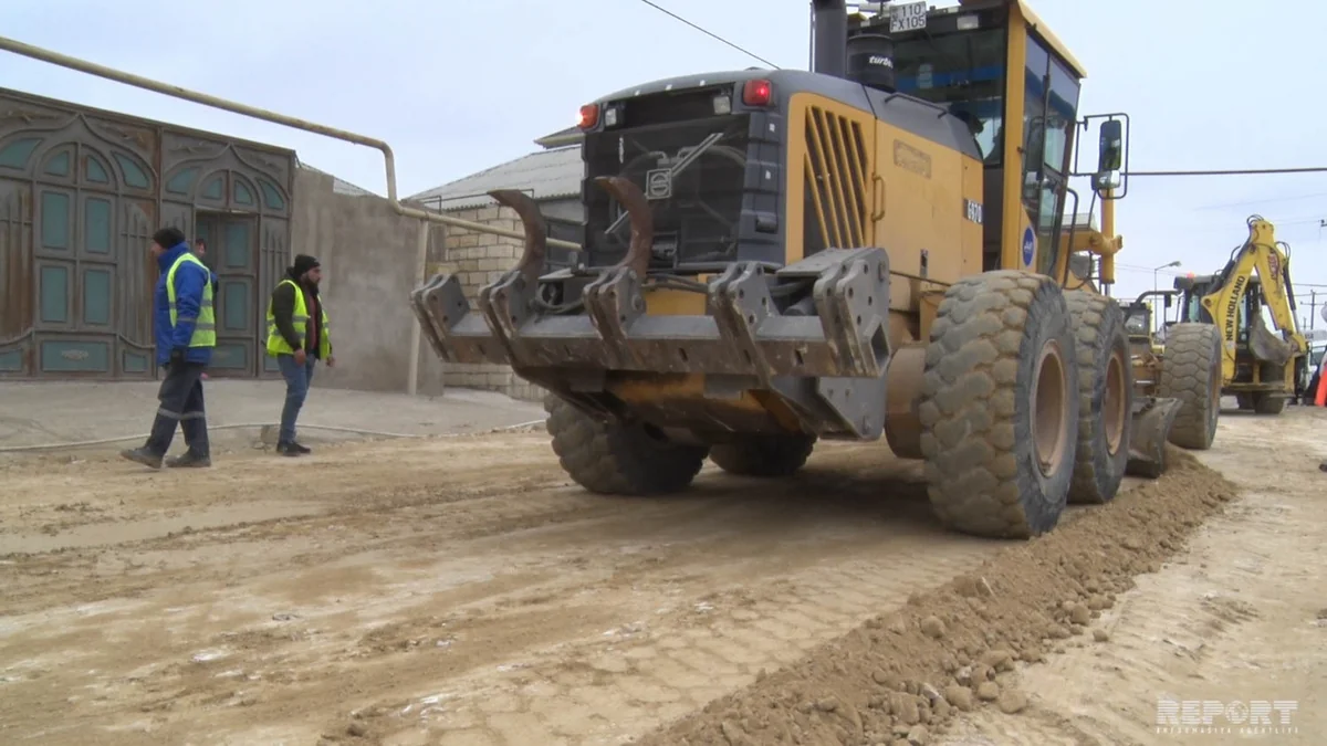 Bakının Sulutəpə qəsəbəsində yol infrastrukturu yenidən qurulur - VİDEOREPORTAJ