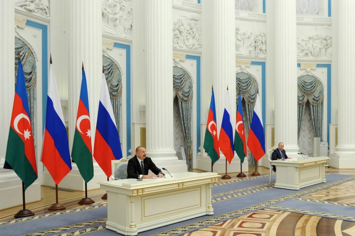 Ilham Aliyev, Vladimir Putin make press statements