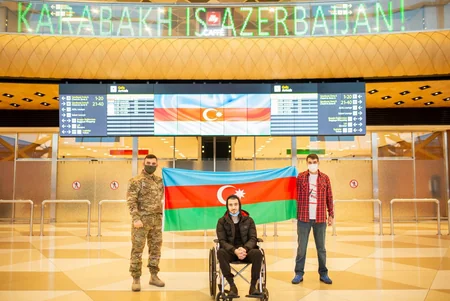 Türkiyəyə göndərilən daha 2 qazimiz sağalaraq Vətənə geri dönüb
