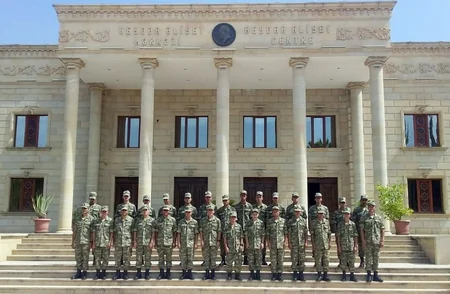Milli Qurtuluş Günü münasibətilə Azərbaycan Ordusunda silsilə tədbirlər keçirilib