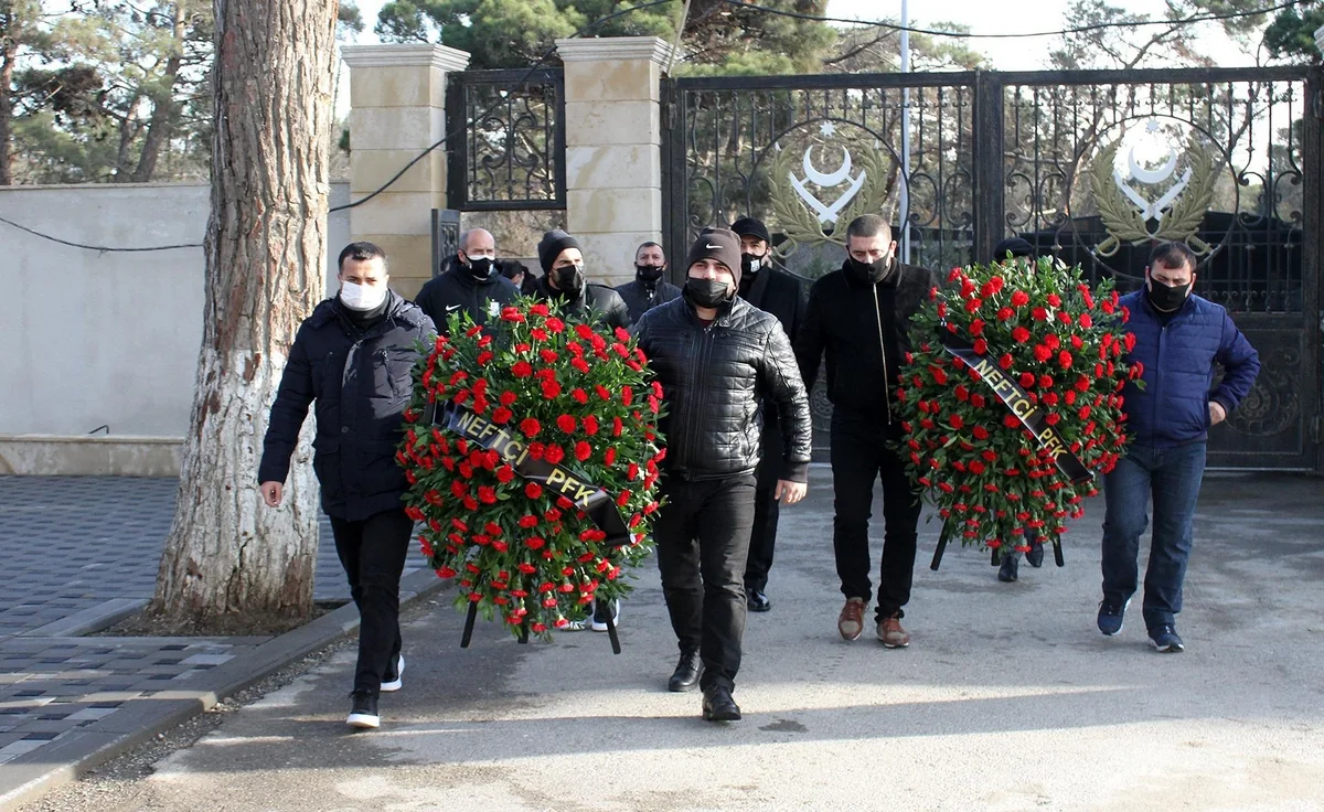 Neftçi klubu şəhid və qazi azarkeşlərinin ailələrini ziyarət etdi