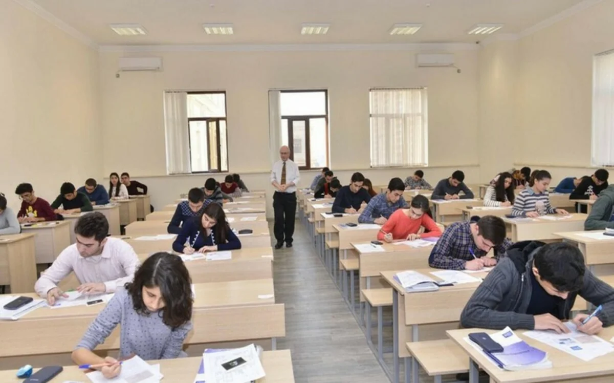 Ali məktəblərin böyük auditoriyalarında mühazirələr onlayn keçirilə bilər