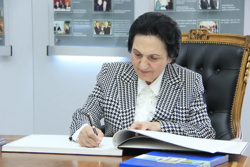BSU-nun professor-müəllim heyəti DTX-da “Şöhrət” muzeyini ziyarət edib