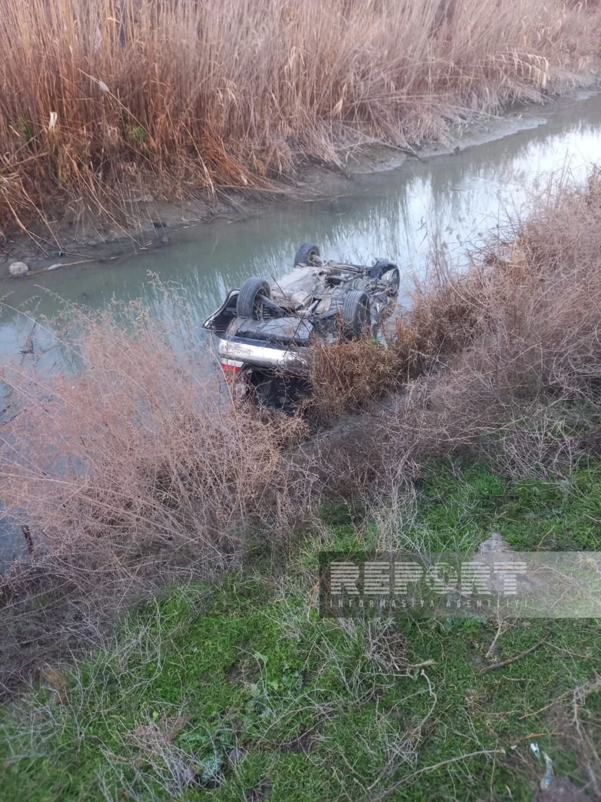 Sabirabadda avtomobil su kanalına aşıb, xəsarət alanlar var