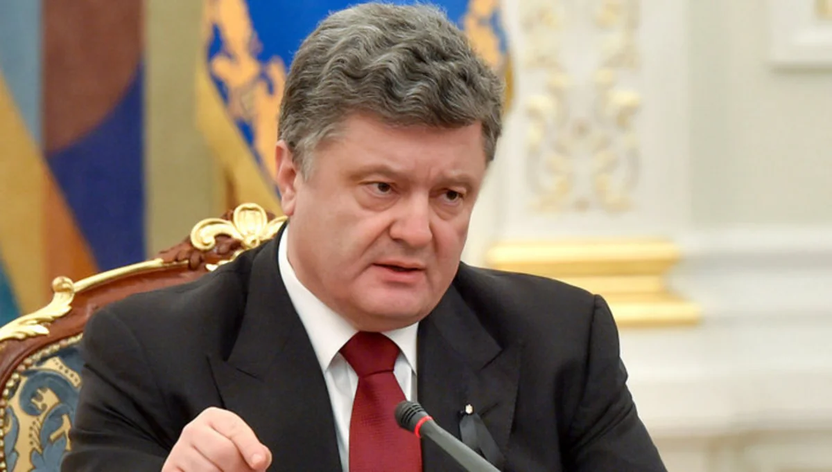 Порошенко обвинили в преступном завладении телеканалом