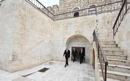 Prezident Ağdamda Şahbulaq qalasında olub - YENİLƏNİB