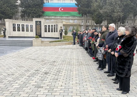 Hərbi İnstitutda şəhidlərin Xatirə kompleksinin açılışı olub