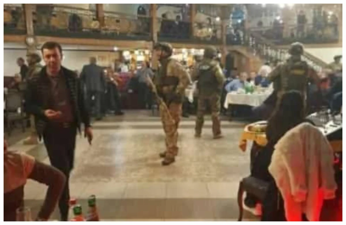 Voronejdə polis azərbaycanlıların məclisinə basqın edib