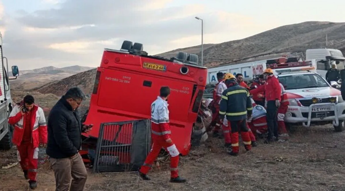 Bus crash kills 7 in Iran