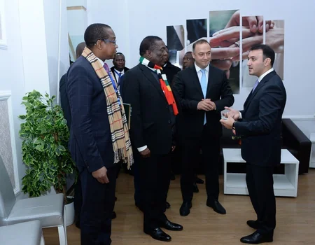 Zimbabve Prezidenti 5 saylı “ASAN xidmət” mərkəzi ilə tanış olub