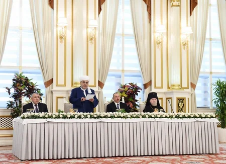 Prezident İlham Əliyev: Azərbaycanda bütün dinlərin nümayəndələri bir ailə kimi yaşayır - YENİLƏNİB-2 - FOTO