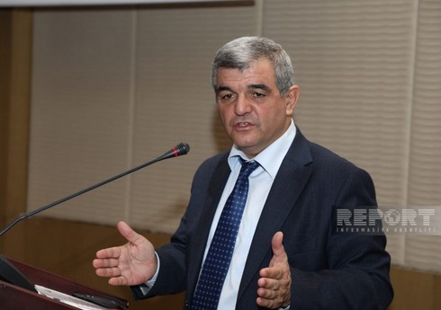 Fazil Mustafa: Küçədə dilənçilik edən uşaq dərhal valideynindən alınmalıdır