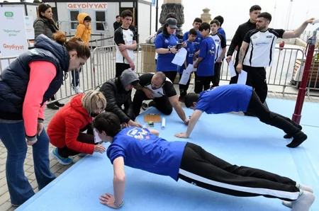 Bakı Bulvarında Beynəlxalq İdman Günü münasibətilə tədbir keçirilir