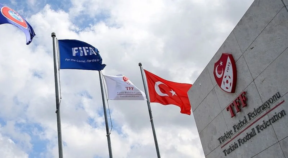Türkiyə Super Liqasını tərk edəcək klubların sayı bəlli olub