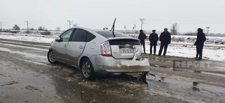 Sabirabadda minik avtomobilləri toqquşub, xəsarət alanlar var