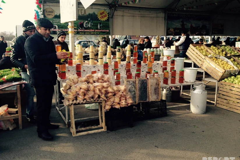 Azərbaycanda bazar və yarmarkalarda məhsulların satışı haqqında rəsmi statistika müşahidəsi forması təsdiqlənib