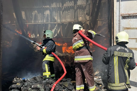 Fire in Sadarak shopping center in Baku localized
